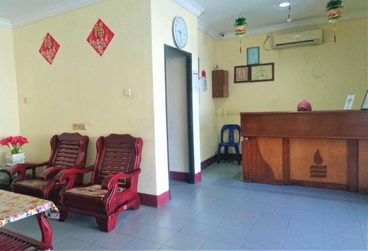 Hotel Pelita Terang Nagoya Luaran gambar