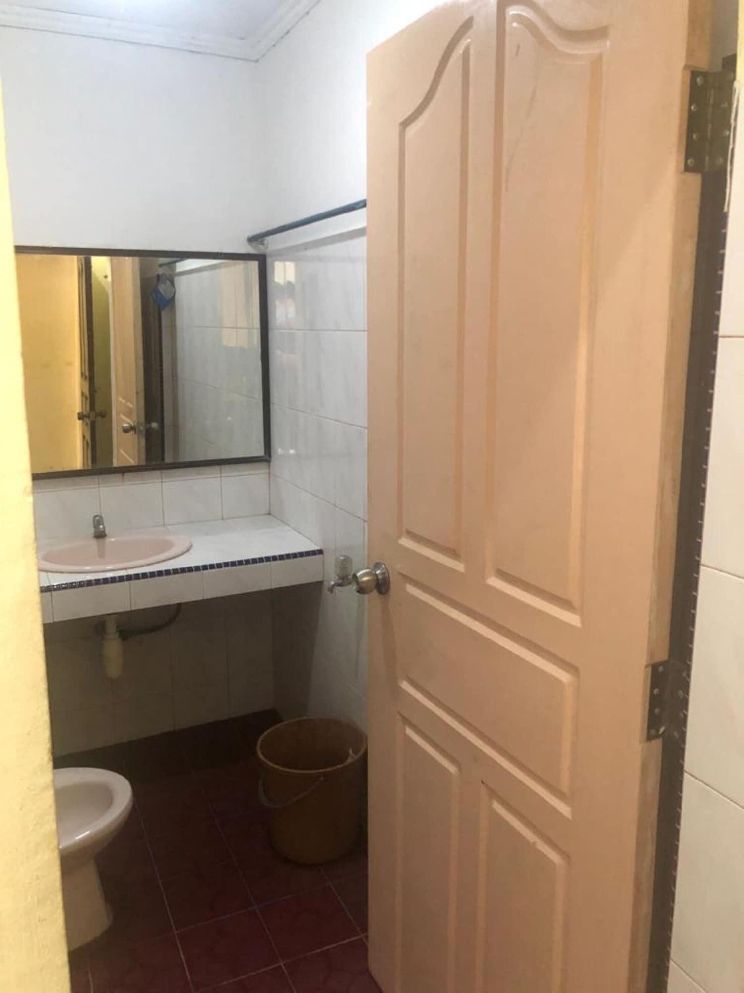 Hotel Pelita Terang Nagoya Luaran gambar