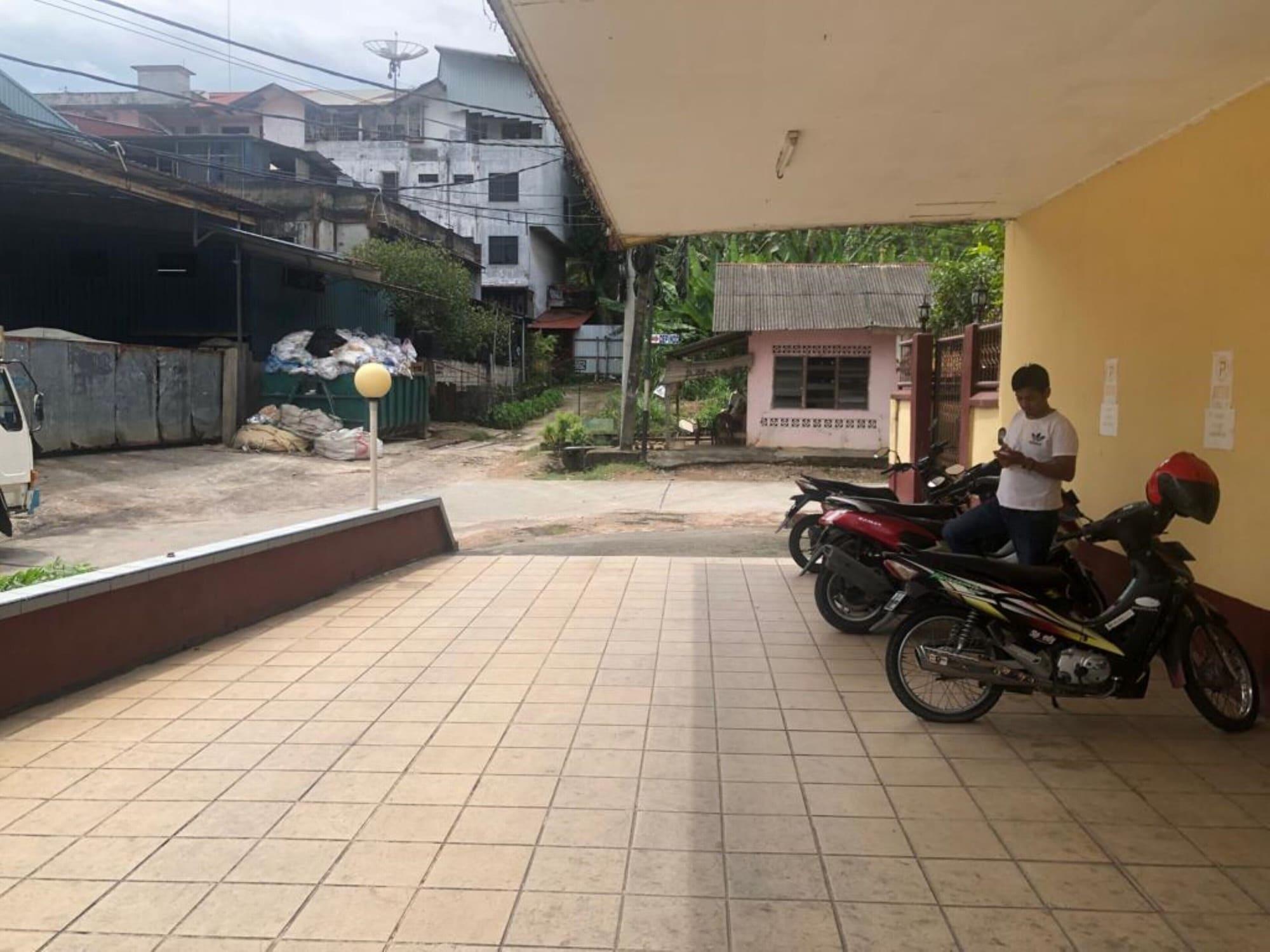 Hotel Pelita Terang Nagoya Luaran gambar