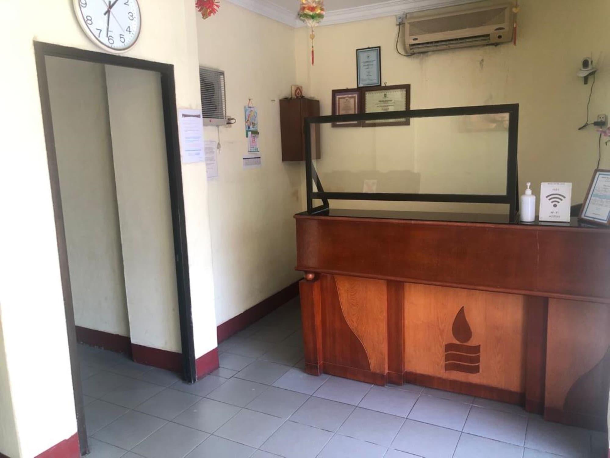 Hotel Pelita Terang Nagoya Luaran gambar