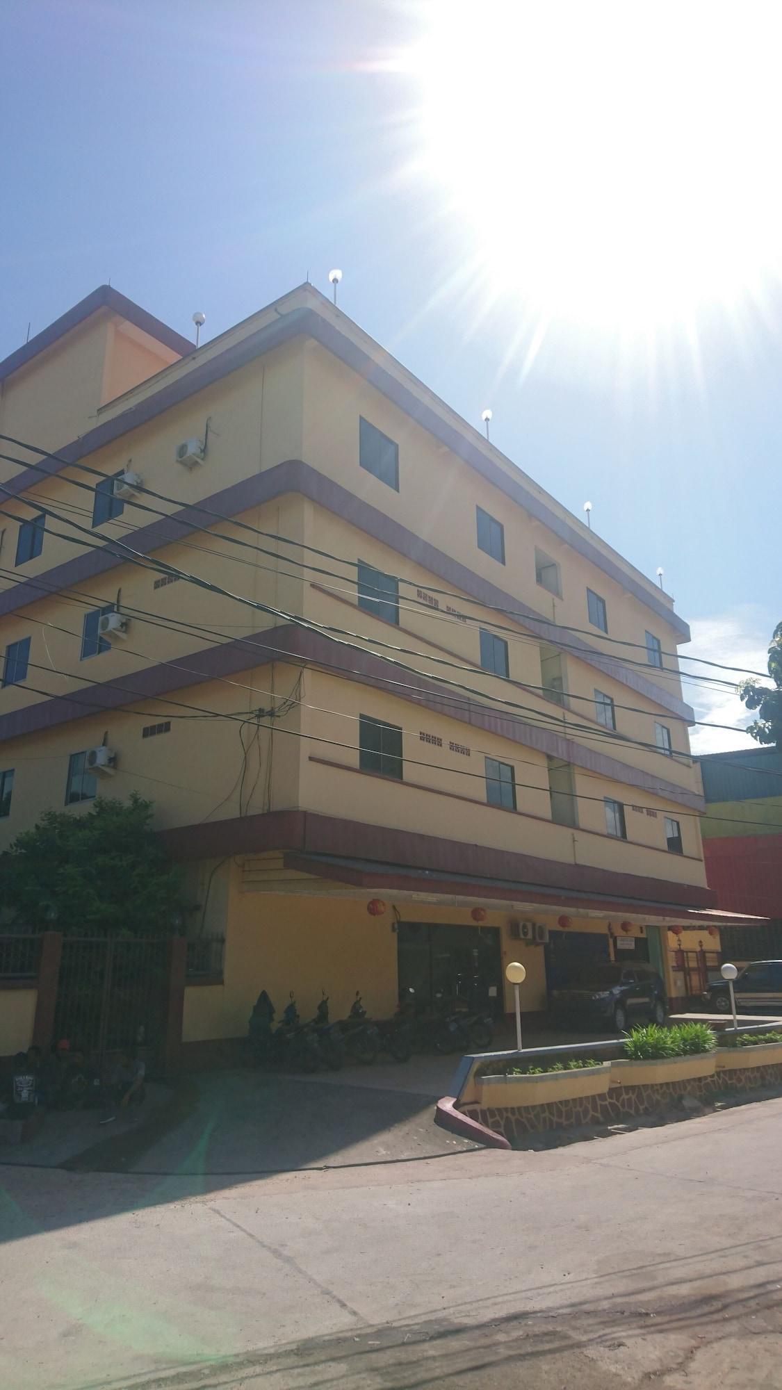 Hotel Pelita Terang Nagoya Luaran gambar